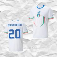 Camiseta Segunda Italia Jugador Bernardeschi 2022