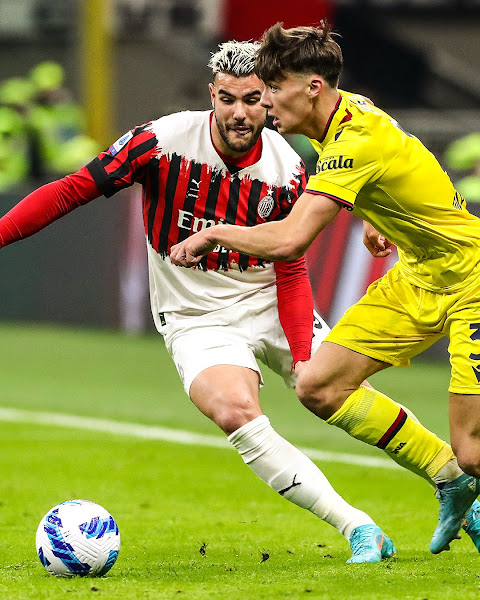 AC MILAN 21-22 CUARTA EQUIPACIÓN