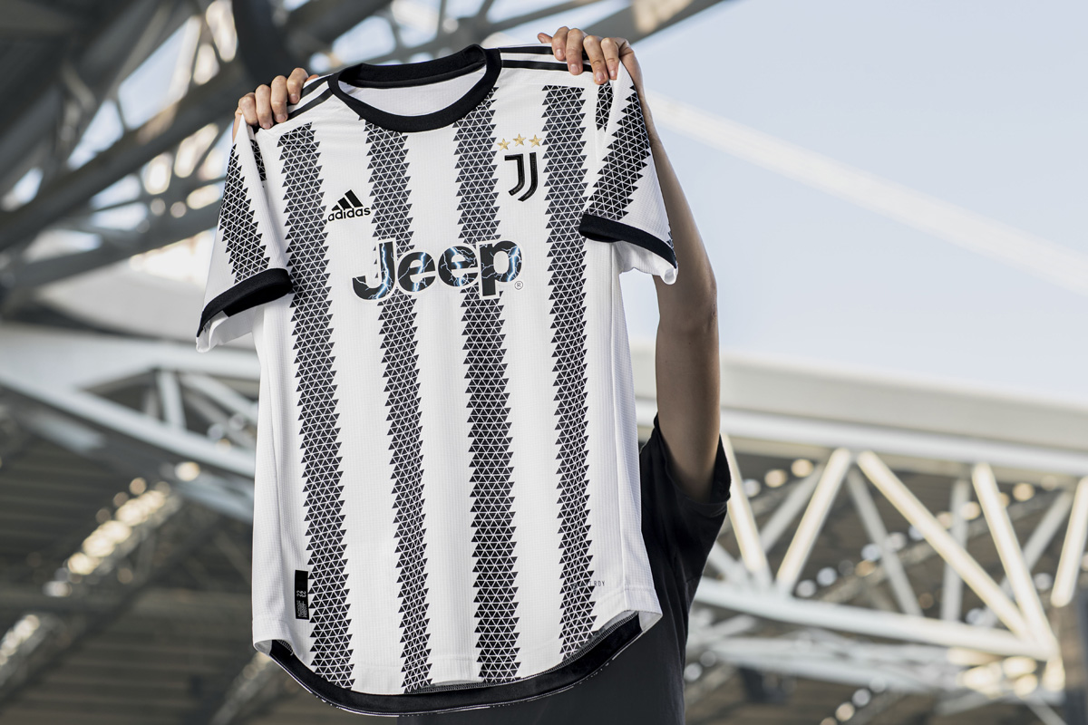 Camiseta Primera Juventus 2022 2023